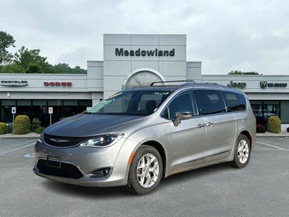 Used 2019 Chrysler Pacifica Limited