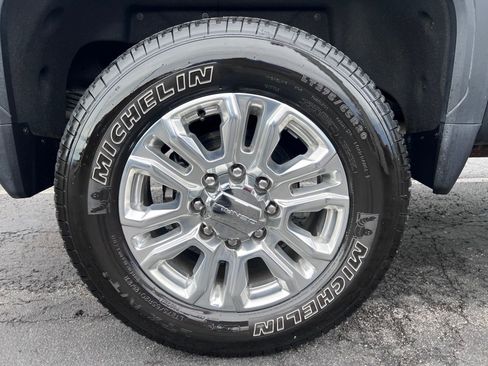 Used 2020 GMC Sierra 2500 Denali w/ Denali Ultimate Package AWD/4WD image 28