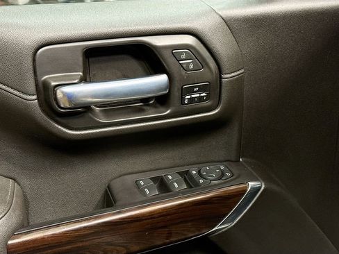 Used 2021 GMC Sierra 1500 SLT w/ SLT Premium Package image 17