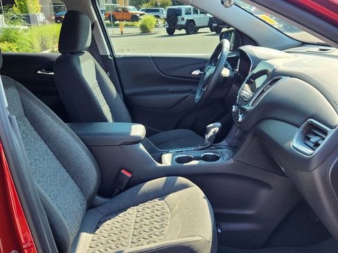 Used 2024 Chevrolet Equinox LT image 20