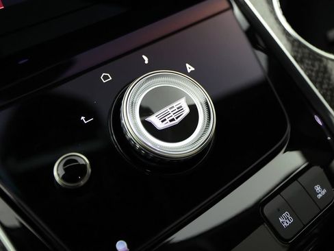 Used 2026 Cadillac Escalade ESV V w/ LPO, ONYX Package AWD/4WD image 29