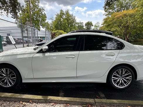Used 2023 BMW 330i Sedan w/ Premium Package RWD image 10