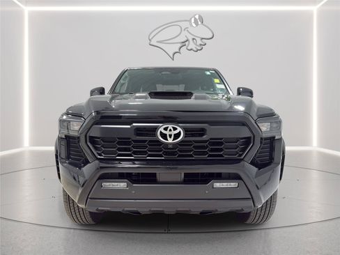 Used 2025 Toyota Tacoma TRD Sport w/ TRD Sport Premium Package AWD/4WD image 10