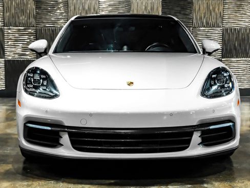 Used 2018 Porsche Panamera 4 AWD/4WD image 6