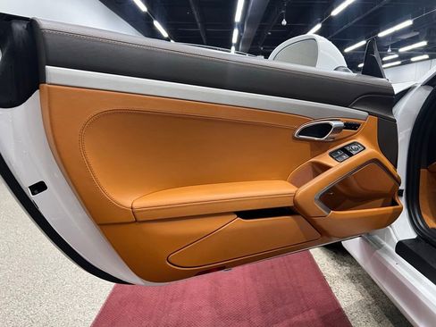 Used 2014 Porsche Cayman S image 29