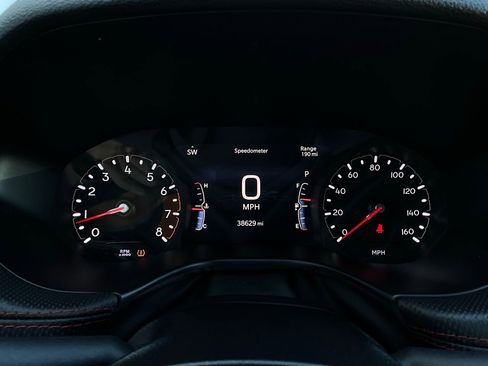 Used 2025 Jeep Compass Trailhawk image 38