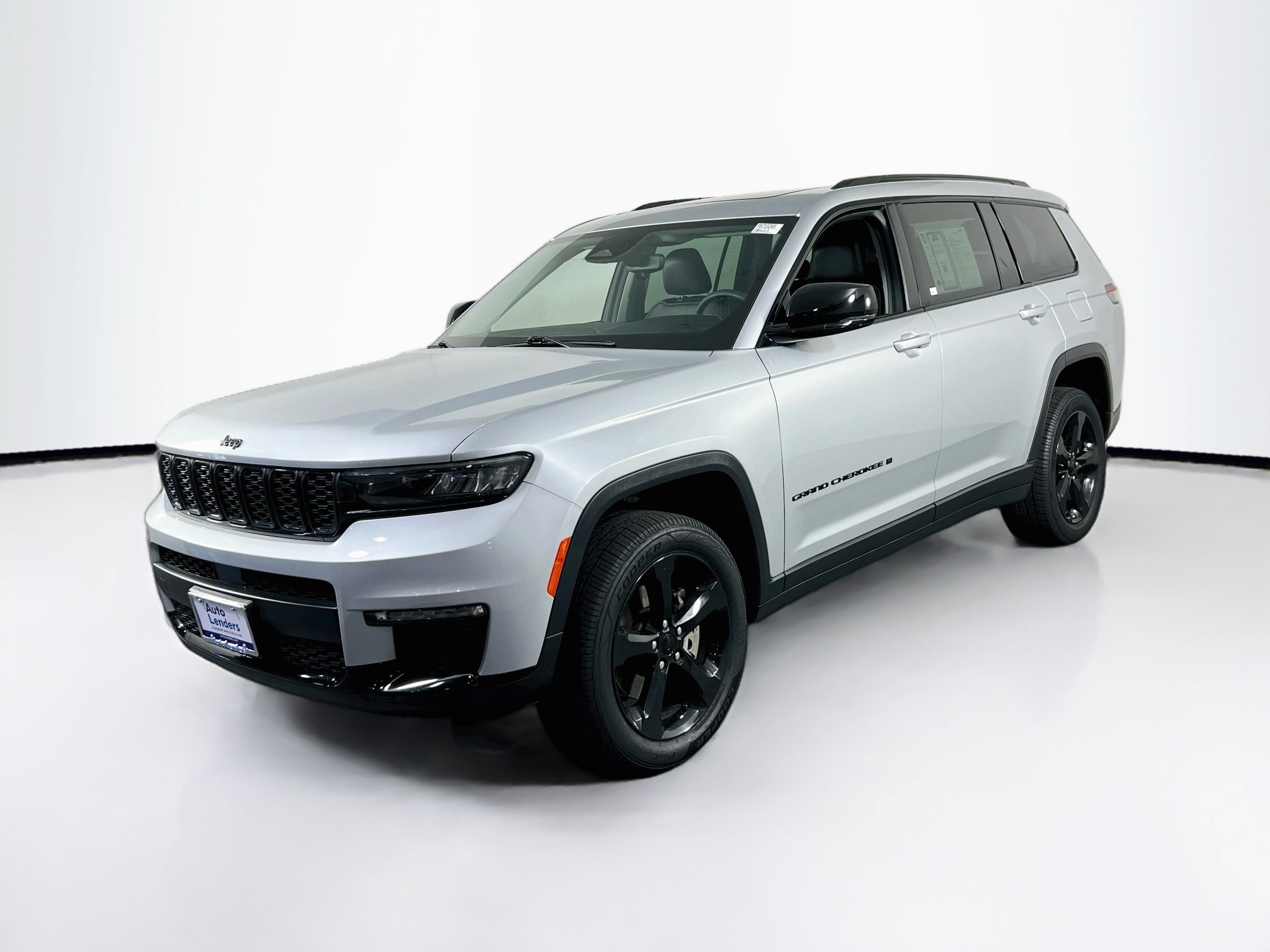 Used 2023 Jeep Grand Cherokee L Limited w/ Black Appearance Package AWD/4WD image 1