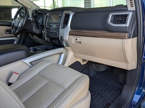 Used 2016 Nissan Titan SL AWD/4WD image 14