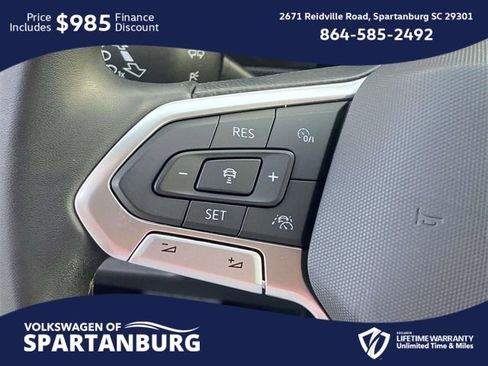 Used 2023 Volkswagen Tiguan SE image 19