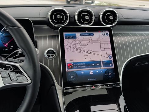 Used 2023 Mercedes-Benz GLC 300 4MATIC image 22