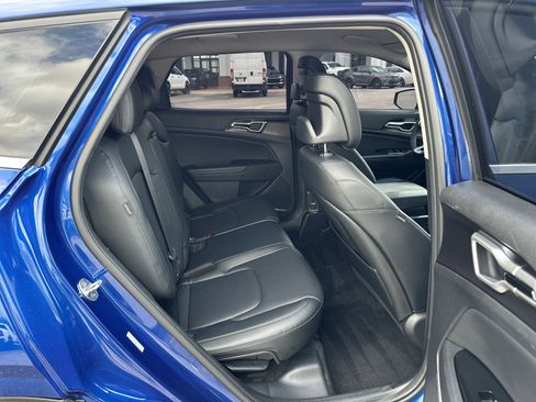 Used 2024 Kia Sportage EX image 16