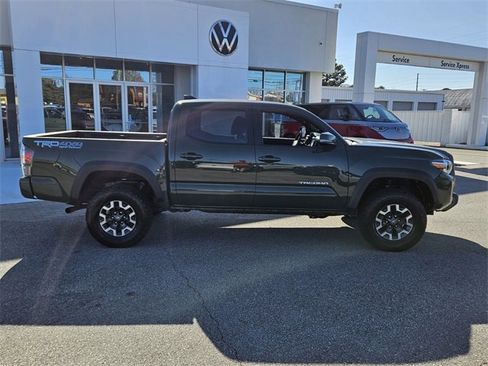 Used 2021 Toyota Tacoma TRD Off-Road image 14