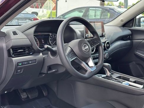 Used 2024 Nissan Sentra SV FWD image 19