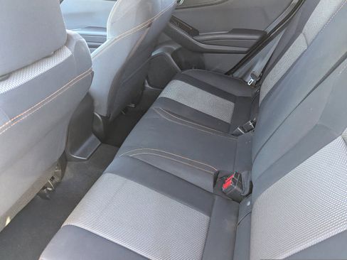 Used 2018 Subaru Crosstrek 2.0i Premium w/ Eyesight System image 14