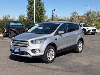 Used 2017 Ford Escape SE FWD video 1