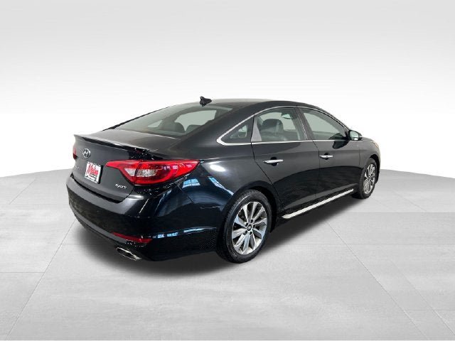 Used 2017 Hyundai Sonata Sport w/ Value Edition Package 02 FWD image 11