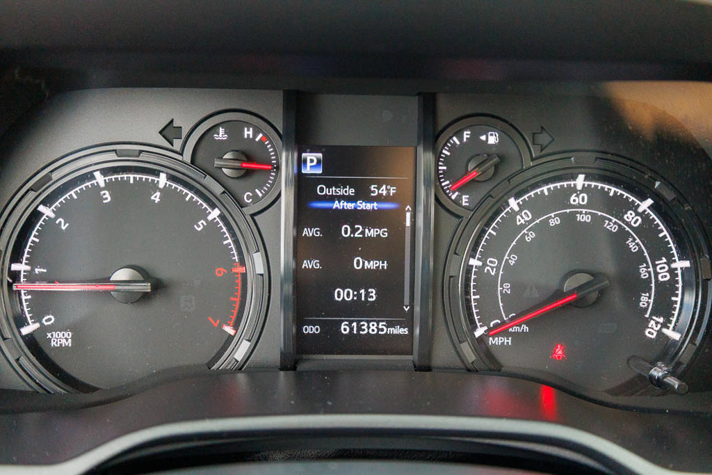 Used 2021 Toyota 4Runner SR5 Premium w/ Moonroof Package AWD/4WD image 24