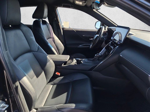 Used 2023 Toyota Venza Nightshade AWD/4WD image 19