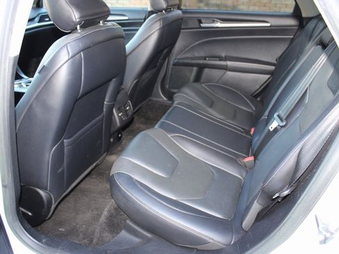 Used 2018 Ford Fusion Titanium image 6