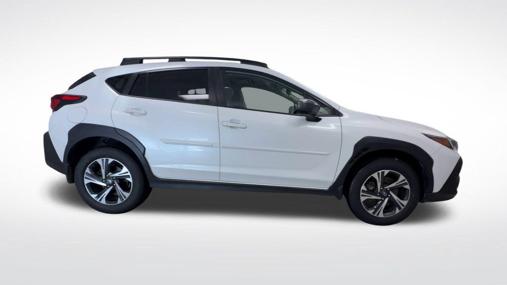 Used 2024 Subaru Crosstrek 2.0i Premium AWD/4WD image 9