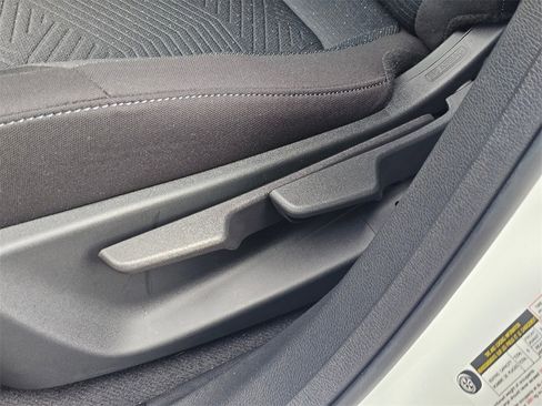 New 2026 Nissan Leaf image 29