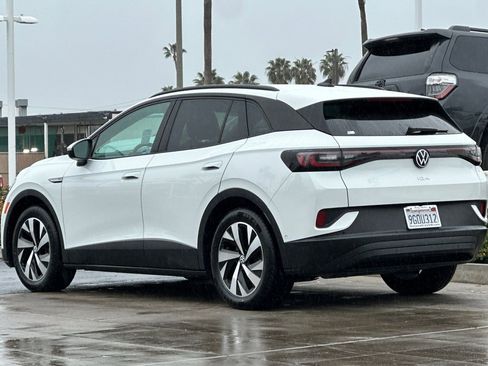 Certified 2023 Volkswagen ID.4 Pro image 6