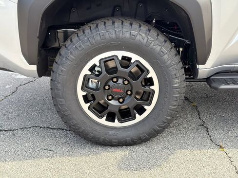 New 2026 Toyota 4Runner TRD Off-Road Premium AWD/4WD image 23