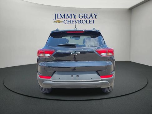 New 2026 Chevrolet TrailBlazer LT w/ Convenience Package FWD image 4