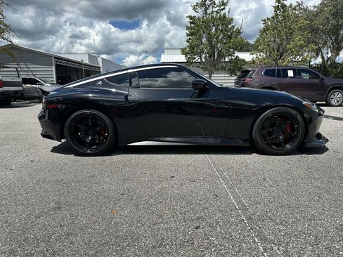 Used 2024 Nissan Z Performance w/ Floor Mat Package RWD image 7