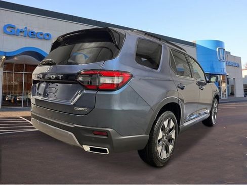 New 2026 Honda Pilot Touring image 5