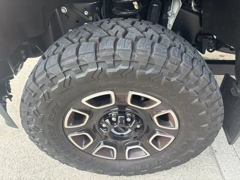 Used 2026 Ford F350 Platinum w/ FX4 Off-Road Package AWD/4WD image 3