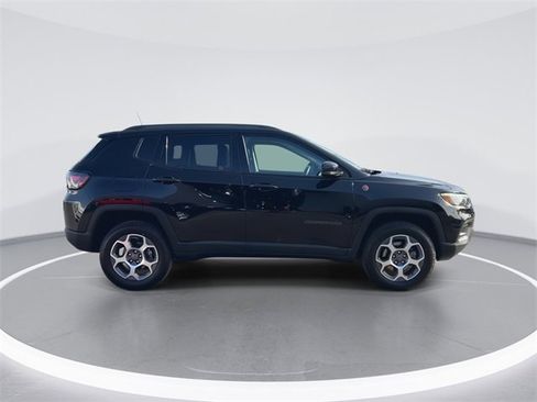 Certified 2022 Jeep Compass Trailhawk w/ Trailhawk Elite Group image 9
