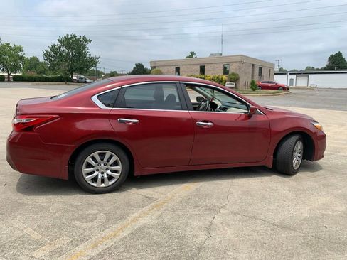 Used 2017 Nissan Altima 2.5 S w/ Power Driver Seat Package FWD image 10