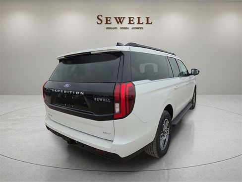 New 2025 Ford Expedition Max Active image 4