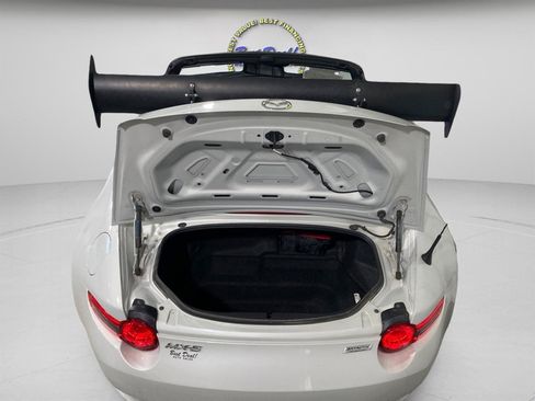Used 2016 MAZDA MX-5 Miata Grand Touring RWD image 9