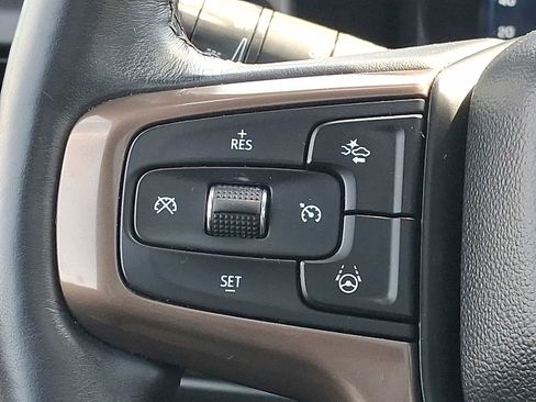 Used 2024 Chevrolet Suburban High Country w/ Advanced Technology Package AWD/4WD image 24