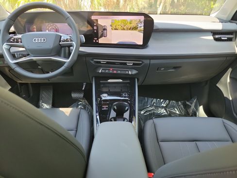 New 2026 Audi Q3 quattro 2.0T AWD/4WD image 15