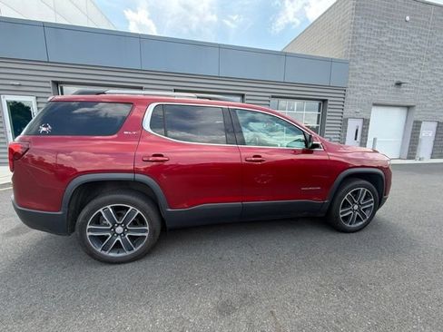 Used 2020 GMC Acadia SLT w/ Premium Package FWD image 3