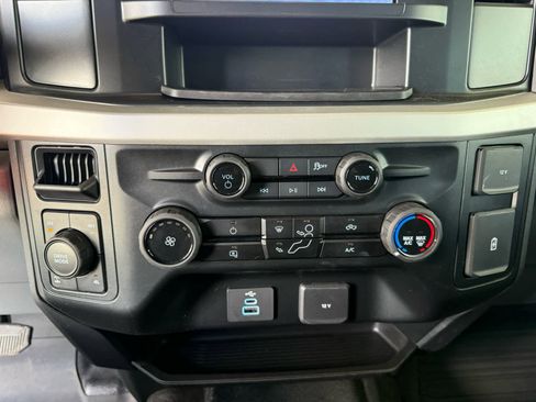 Used 2025 Ford F250 XL w/ XL Off-Road Package AWD/4WD image 13