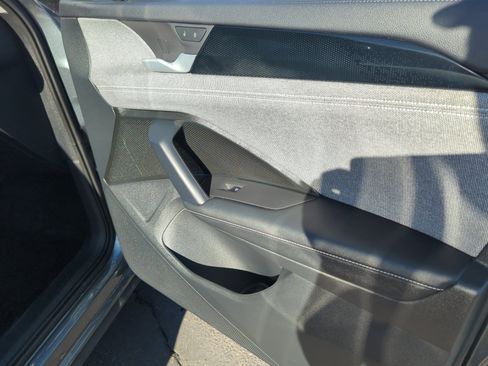 Certified 2025 Volkswagen Tiguan S image 16