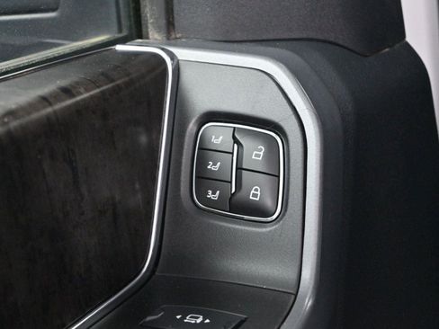 Used 2024 Ford F250 Lariat AWD/4WD image 11