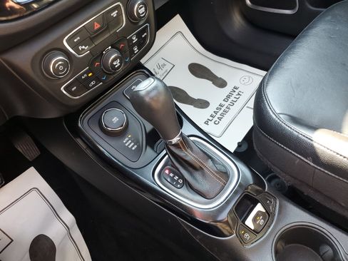 Used 2018 Jeep Compass Limited w/ Navigation Group image 27