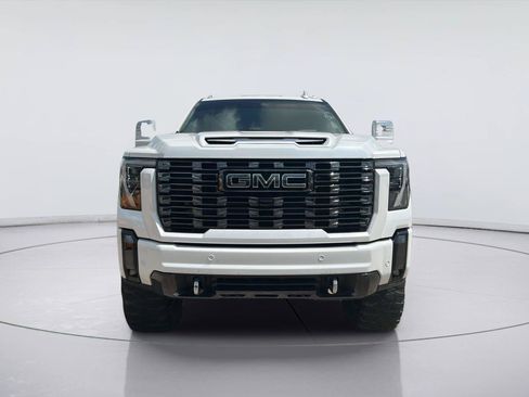 Used 2024 GMC Sierra 2500 Denali Ultimate AWD/4WD image 2