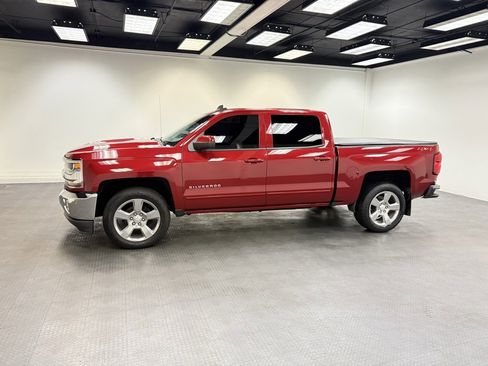 Used 2018 Chevrolet Silverado 1500 LT w/ All Star Edition image 2