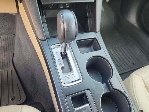 Used 2017 Subaru Outback 2.5i Limited image 20