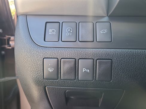 Used 2019 Toyota Highlander Limited image 30