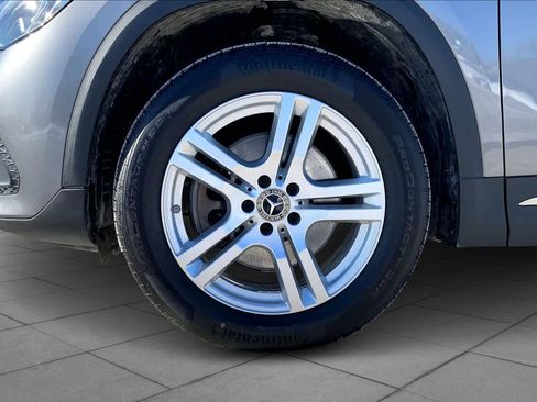 Used 2023 Mercedes-Benz GLA 250 4MATIC image 11