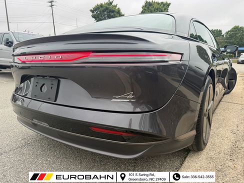 Used 2024 Lucid Air Touring AWD/4WD image 5