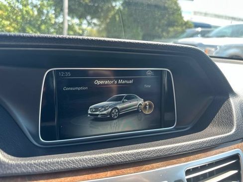 Used 2016 Mercedes-Benz E 350 4MATIC Sedan w/ Premium Package image 18