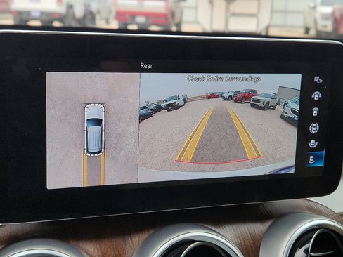 Used 2021 Mercedes-Benz GLC 300 4MATIC image 14